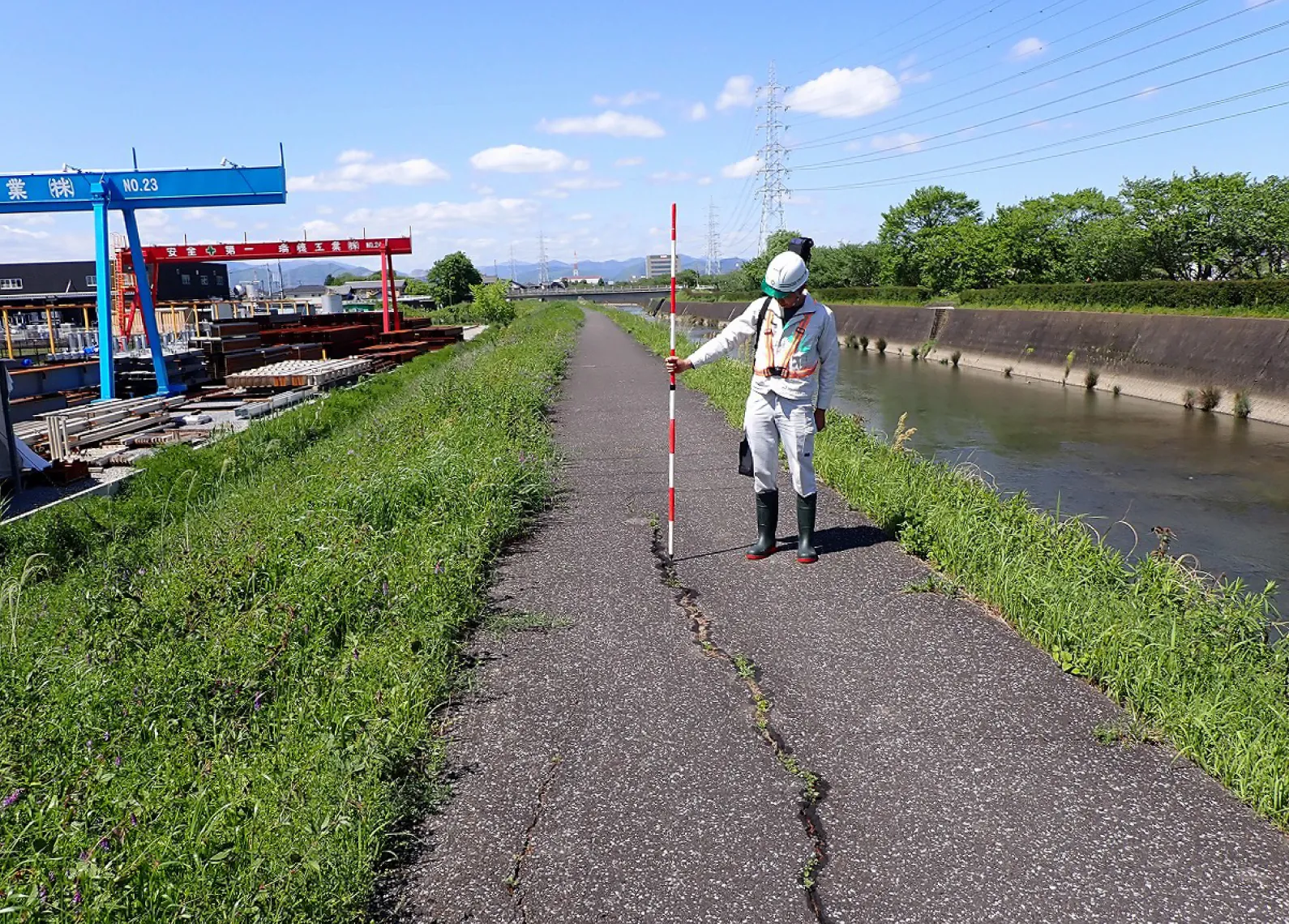 河川堤防の点検